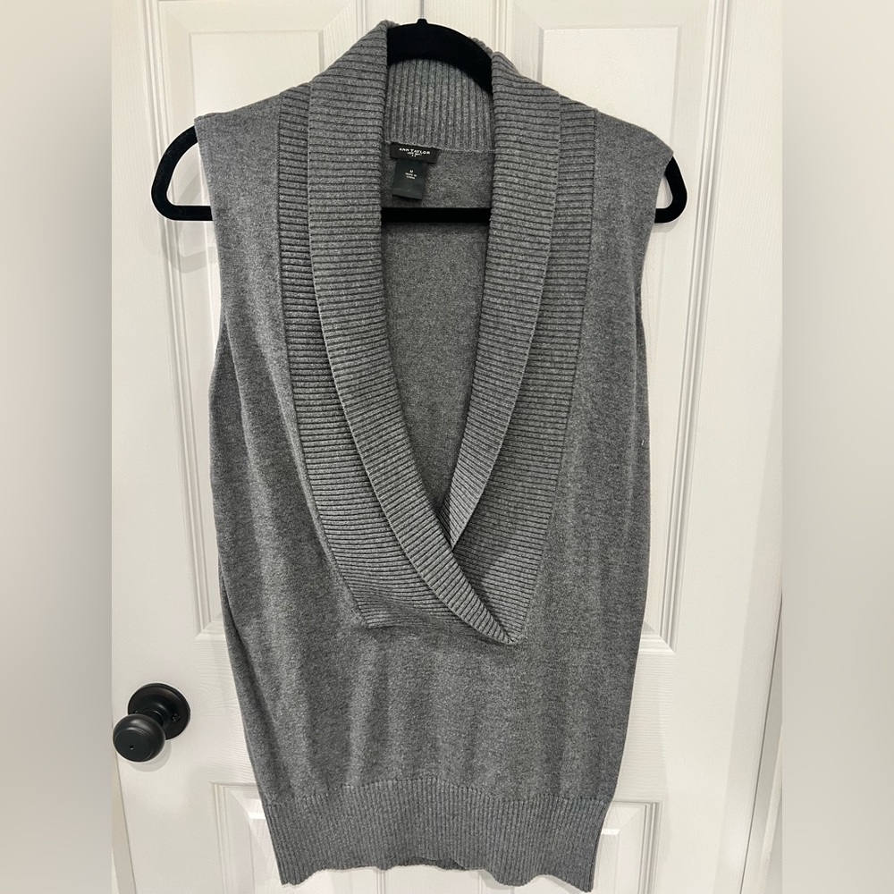 Ann Taylor tunic vest